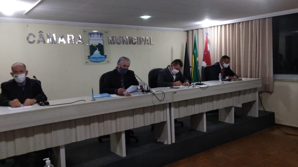 Câmara de Monteiro aprova por unanimidade LDO-Lei de Diretrizes Orçamentárias do município para 2021